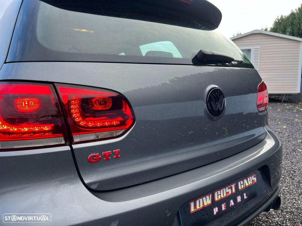 VW Golf 2.0 TSi GTI DSG - 24
