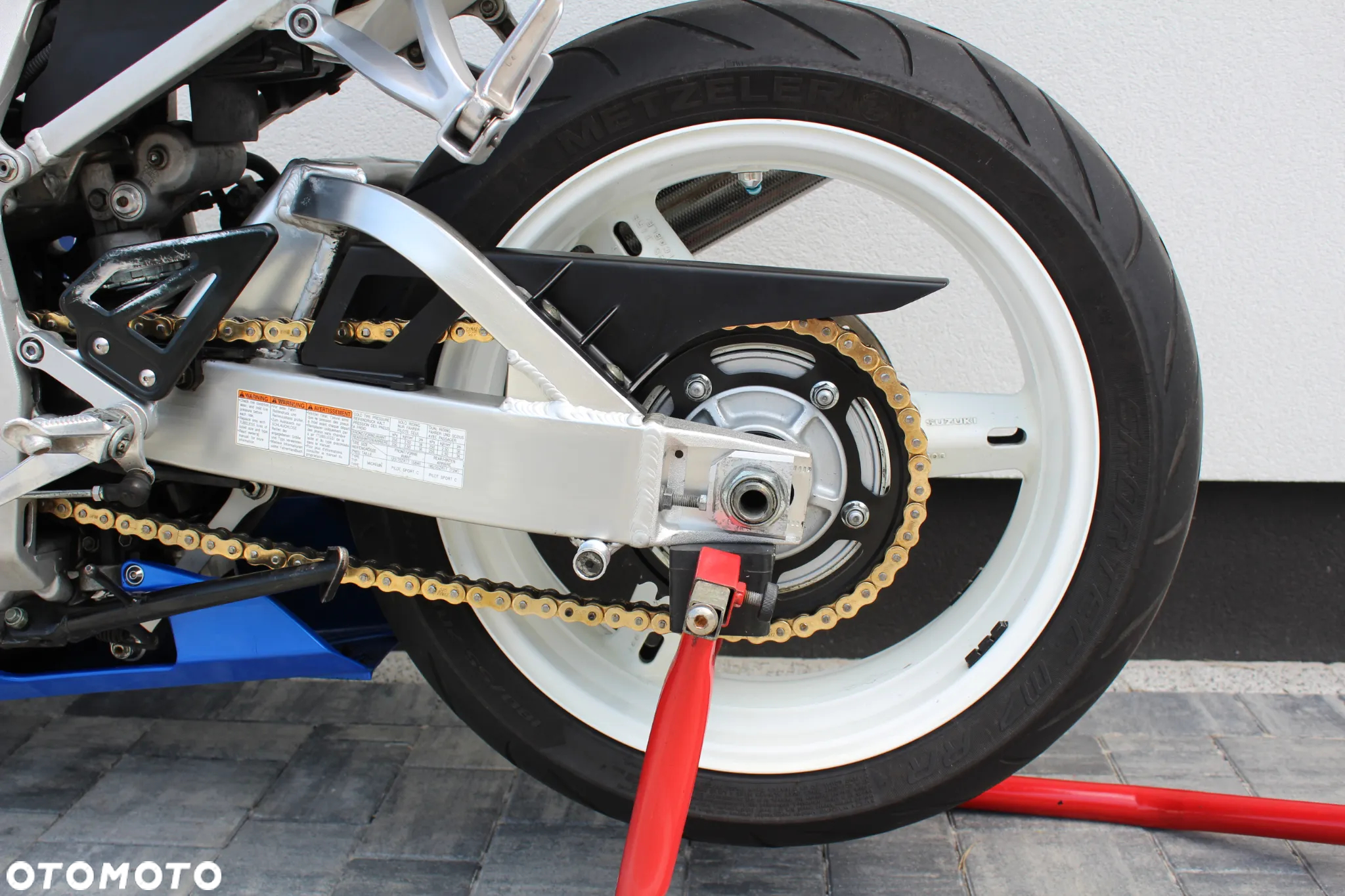 Suzuki GSX-R - 11