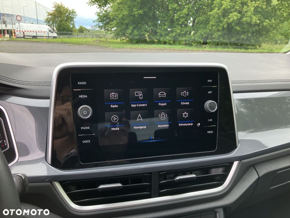Volkswagen T-Roc - 16