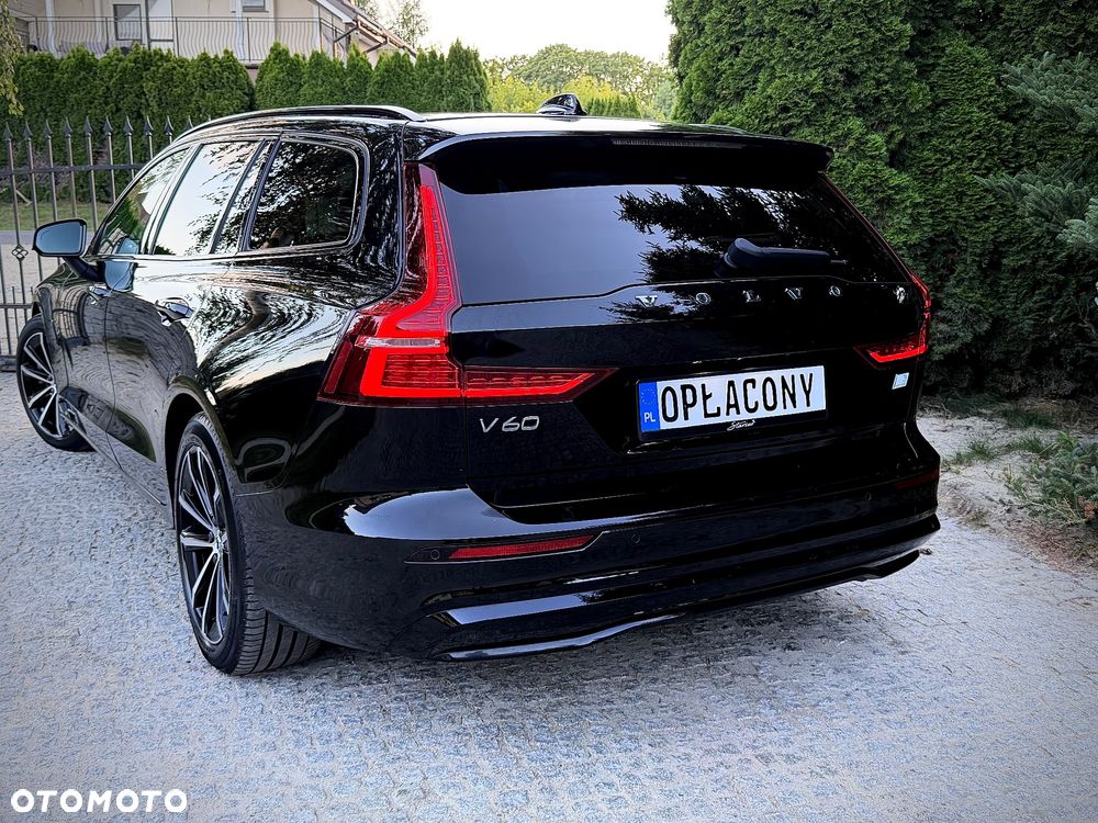 Volvo V60 T6 AWD Plug-In Hybrid Plus Dark - 11