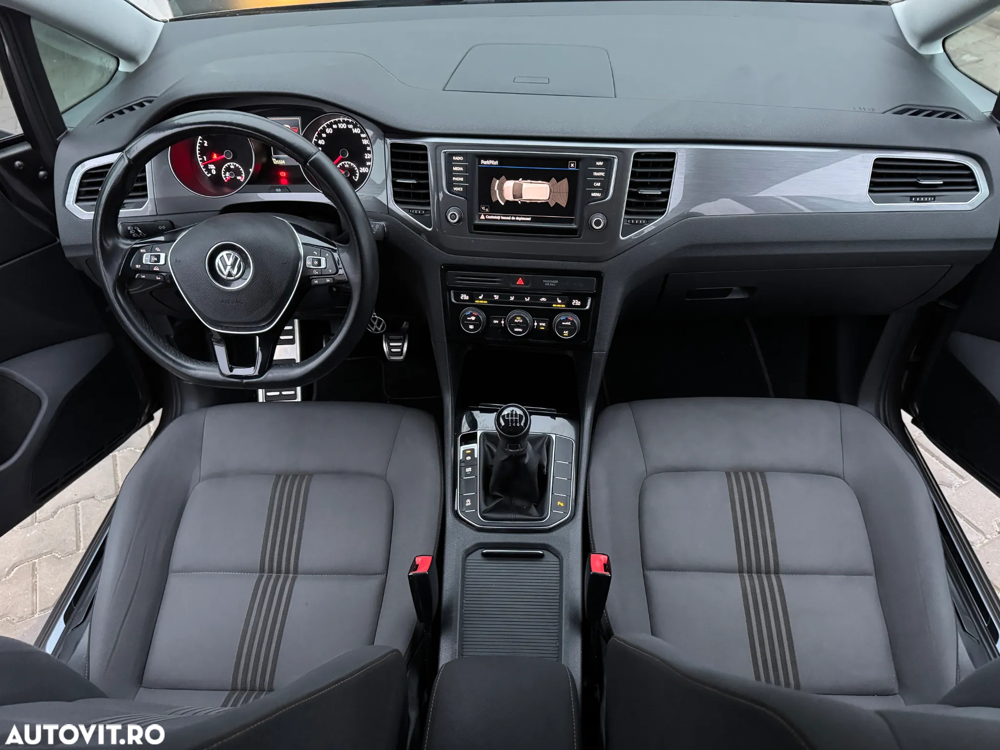 Volkswagen Golf Sportsvan 1.2 TSI BlueMotion Technology Allstar - 8