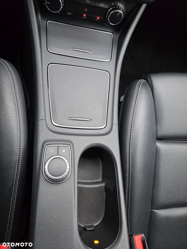 Mercedes-Benz Klasa A 180 d 7G DCT - 23