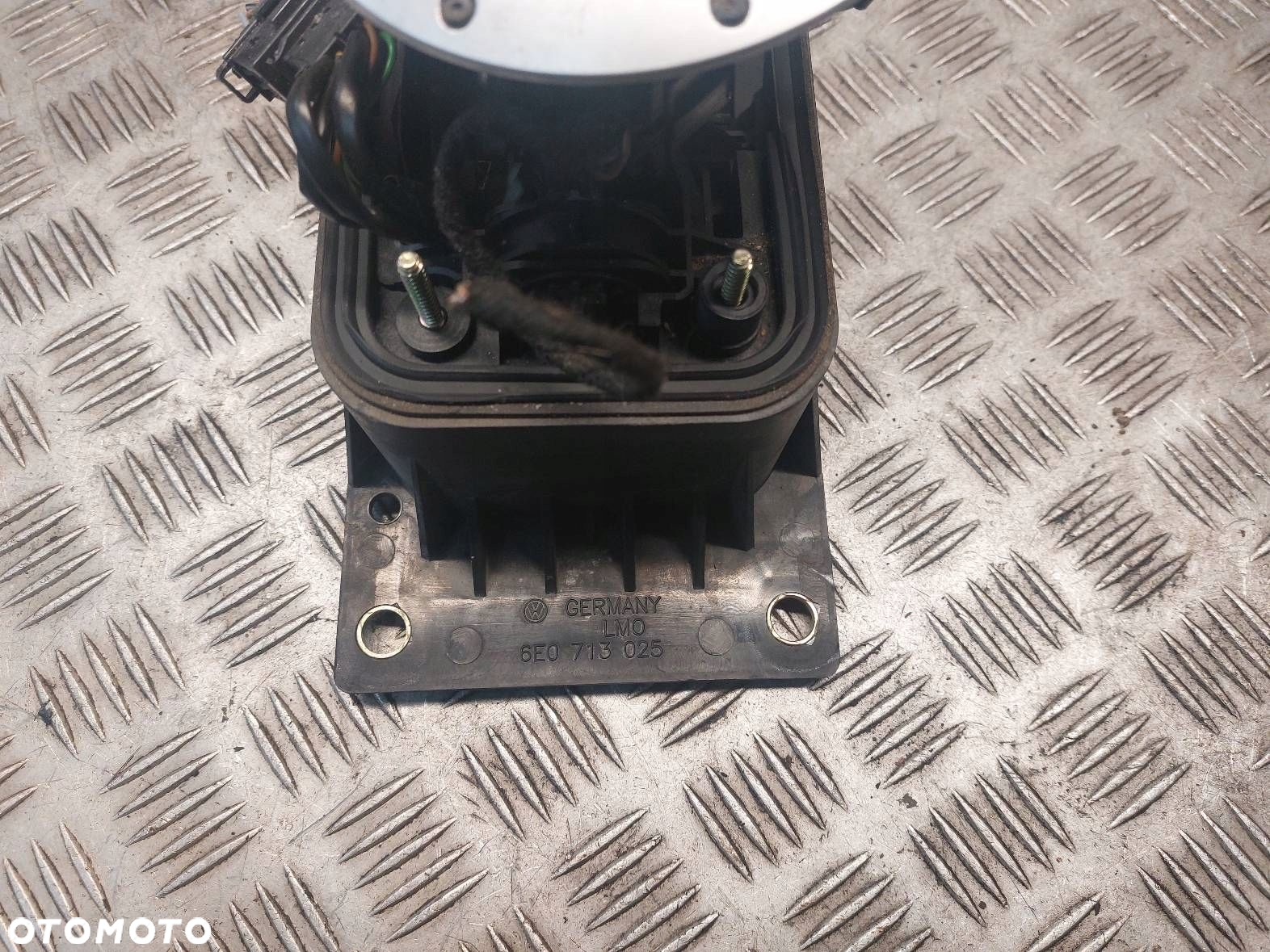 LEWAREK ZMIANY BIEGÓW AUTOMAT VOLKSWAGEN LUPO I 1.2 TDI 6E0713025 - 6