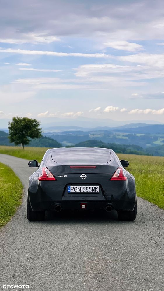 Nissan 370 Z - 3