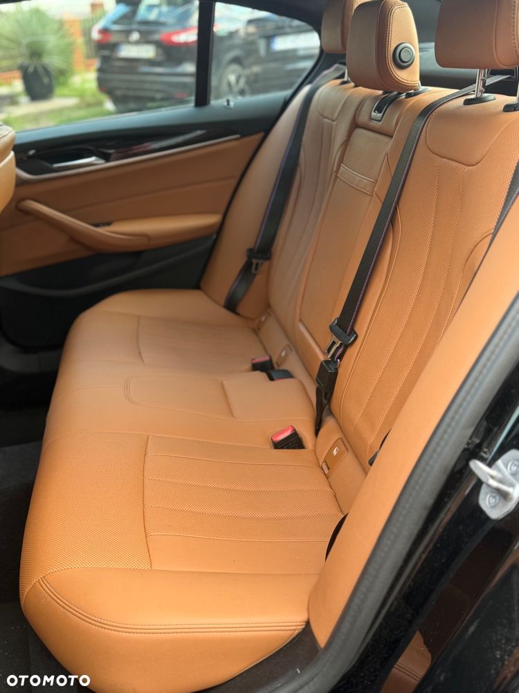 BMW Seria 5 520d MHEV M Sport sport - 11