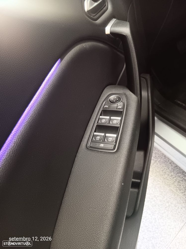 Renault Captur - 17