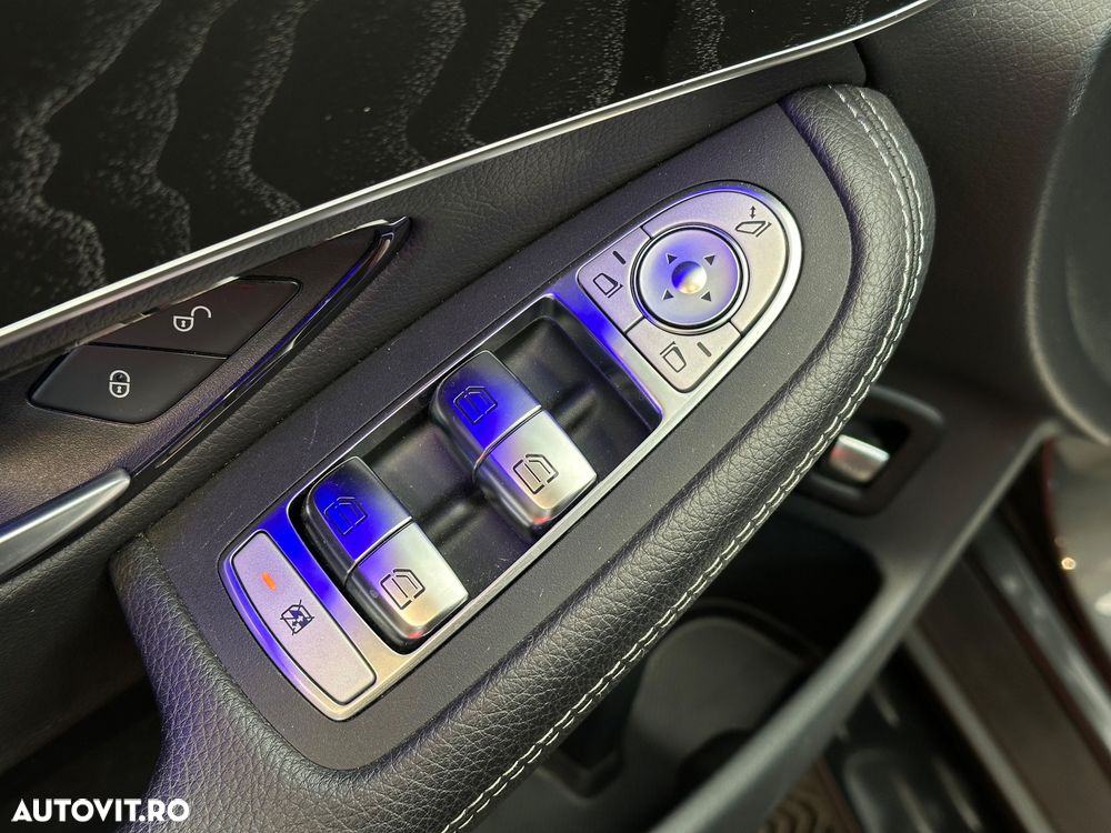 Mercedes-Benz GLC Coupe 300 d 4Matic 9G-TRONIC AMG Line - 28