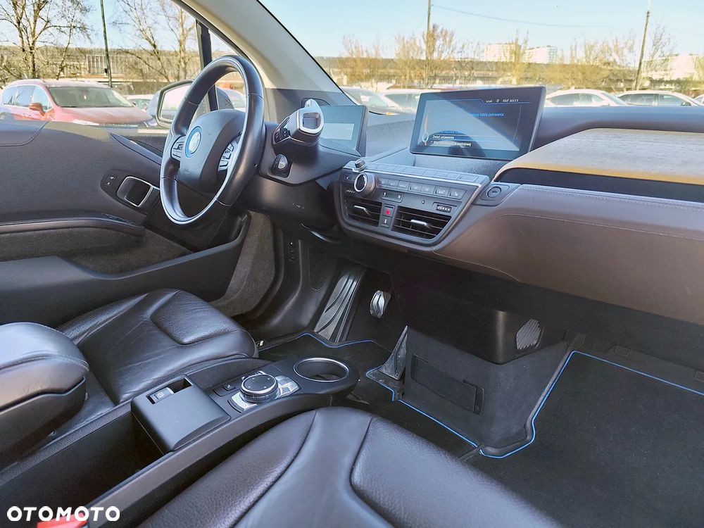 BMW i3 (Range Extender) - 11