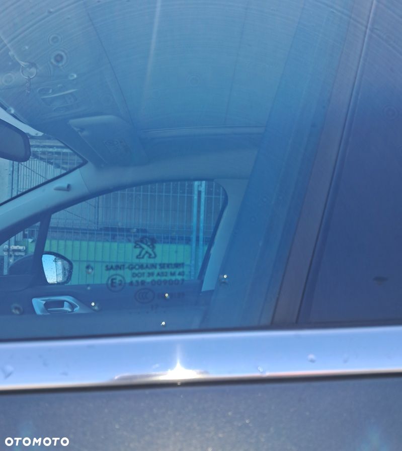 Peugeot 2008 1.2 Pure Tech GPF Active S&S - 7