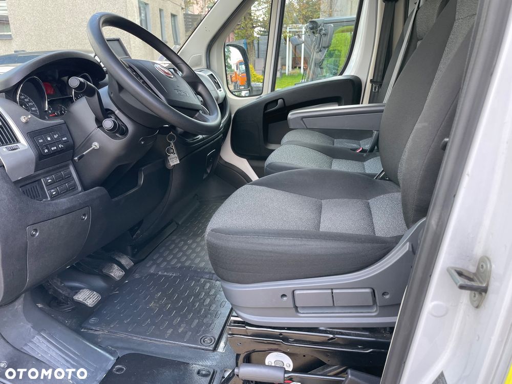 Fiat Ducato Ambulans Karetka Camper Maxxi FULLL XXXXL - 19