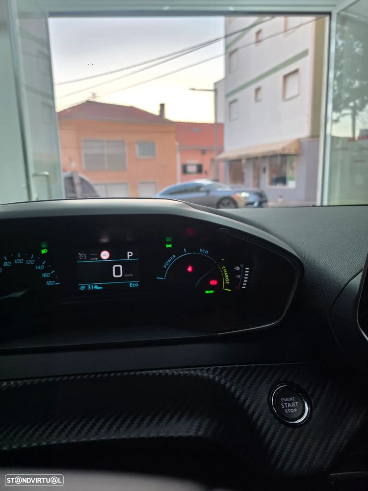 Peugeot e-2008 50 kWh Active Pack - 16