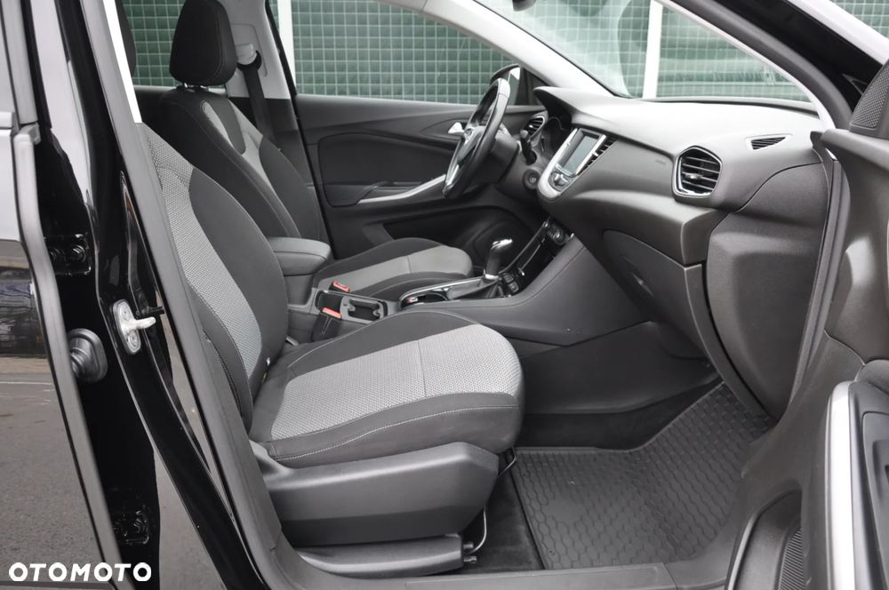Opel Grandland X 1.2 T GPF Design Line S&S - 27