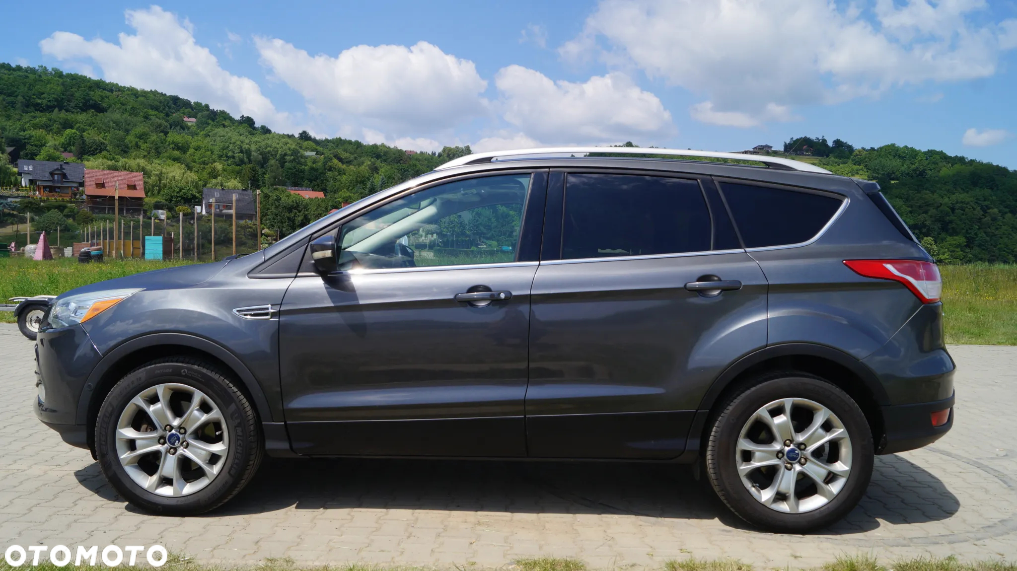 Ford Escape 2.0 EcoBoost AWD Titanium - 4