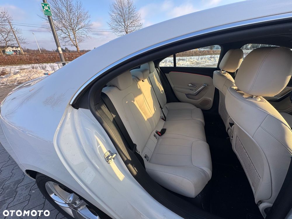 Mercedes-Benz CLA 180 mHEV 7G-DCT - 15