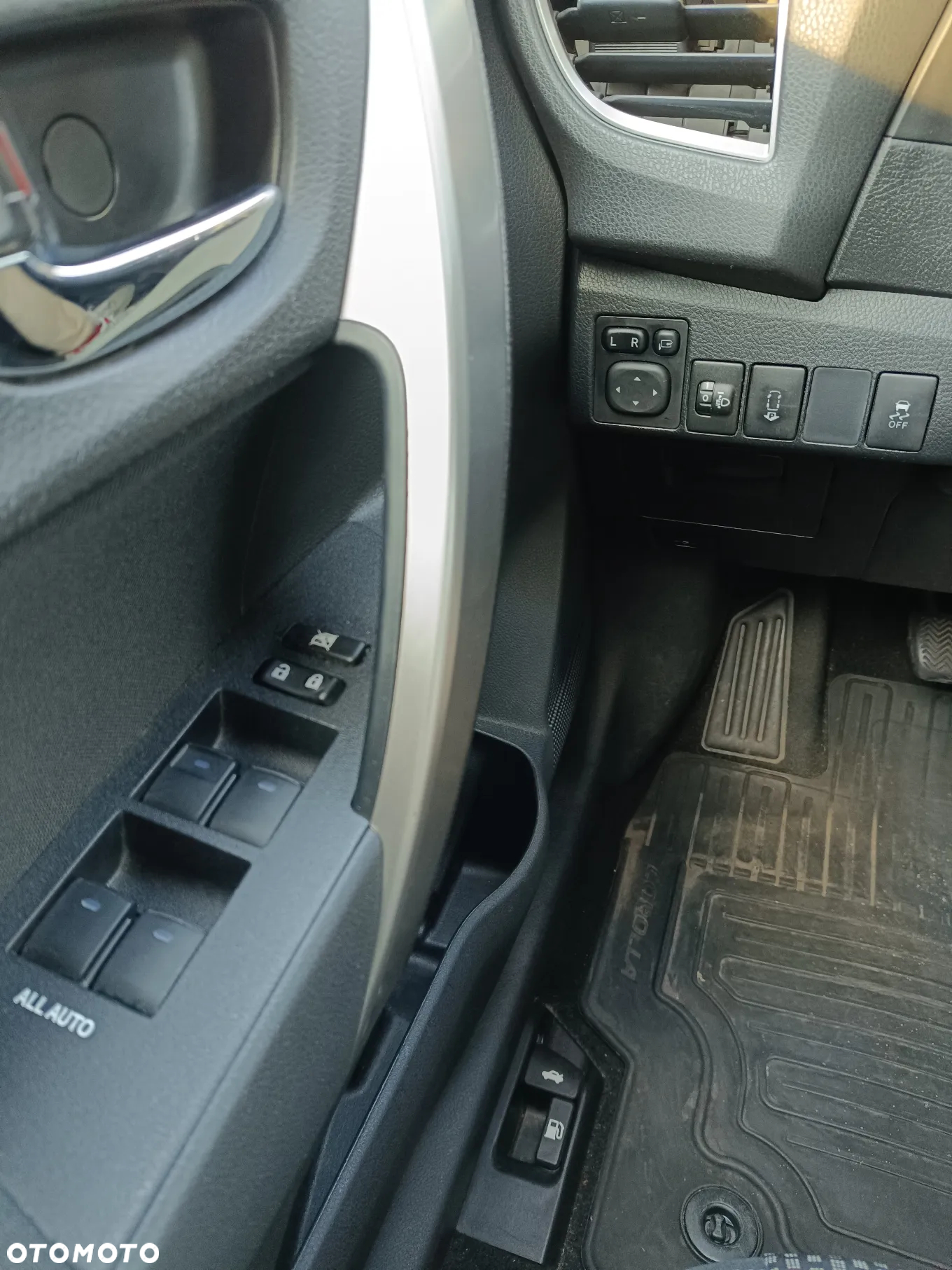 Toyota Corolla 1.6 Premium - 15