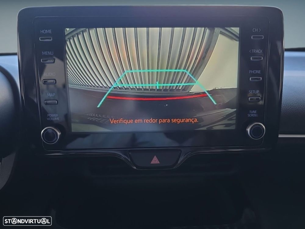 Toyota Yaris Cross 1.5 HDF Comfort Plus - 23