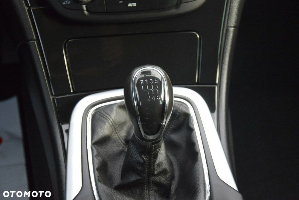 Opel Insignia 1.4 Turbo Sports Tourer ecoFLEXStart/Stop 150 Jahre - 28