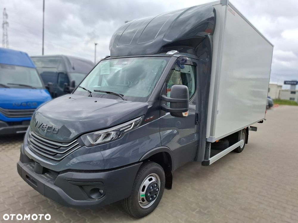 Iveco 50C18 - 17