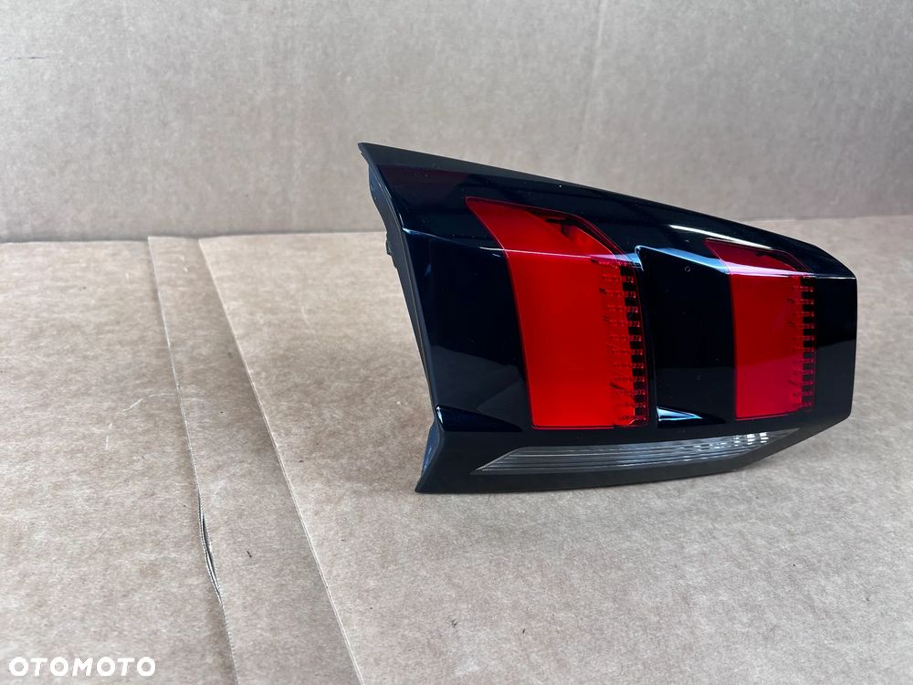 PEUGEOT 5008 II 9811027880 LEWA LAMPA LED TYLNA W KLAPE - 3