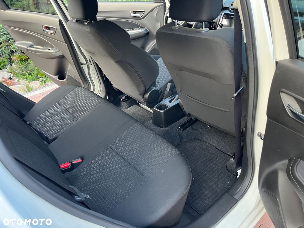 Suzuki Swift 1.2 Dualjet Hybrid CVT Comfort - 18