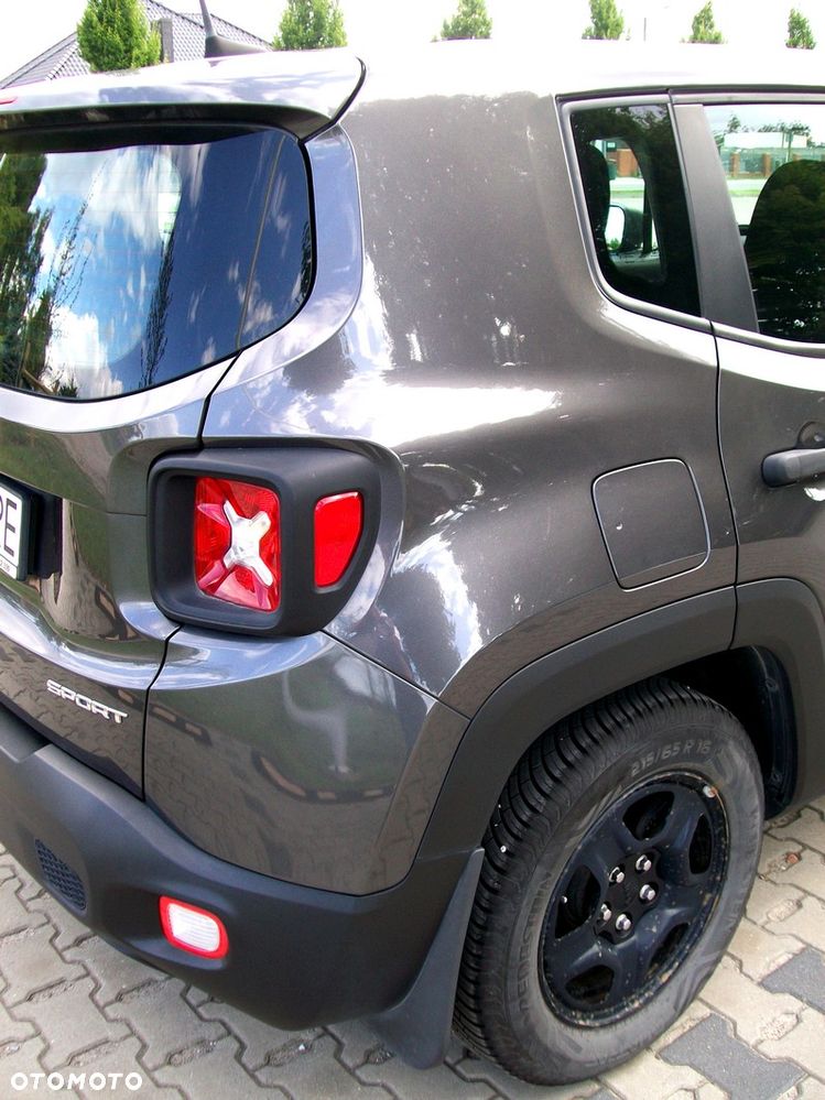 Jeep Renegade 1.6 E-TorQ Sport FWD - 27
