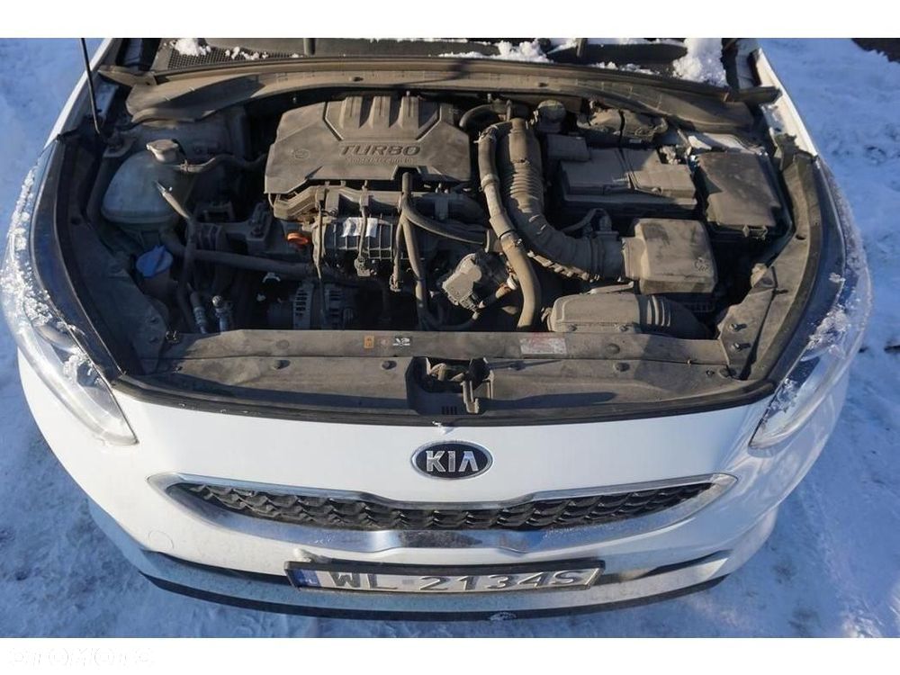 Kia Ceed - 12