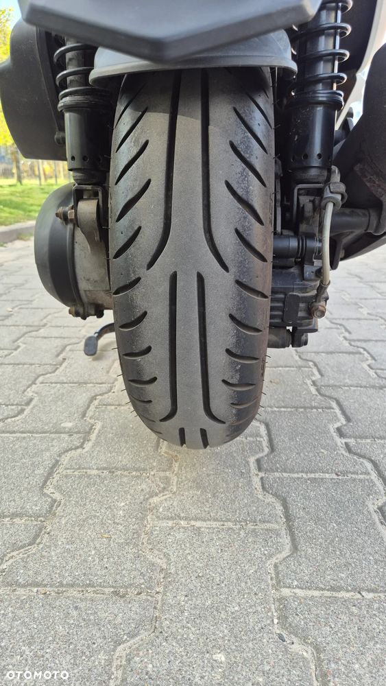 Kymco X-Town - 8