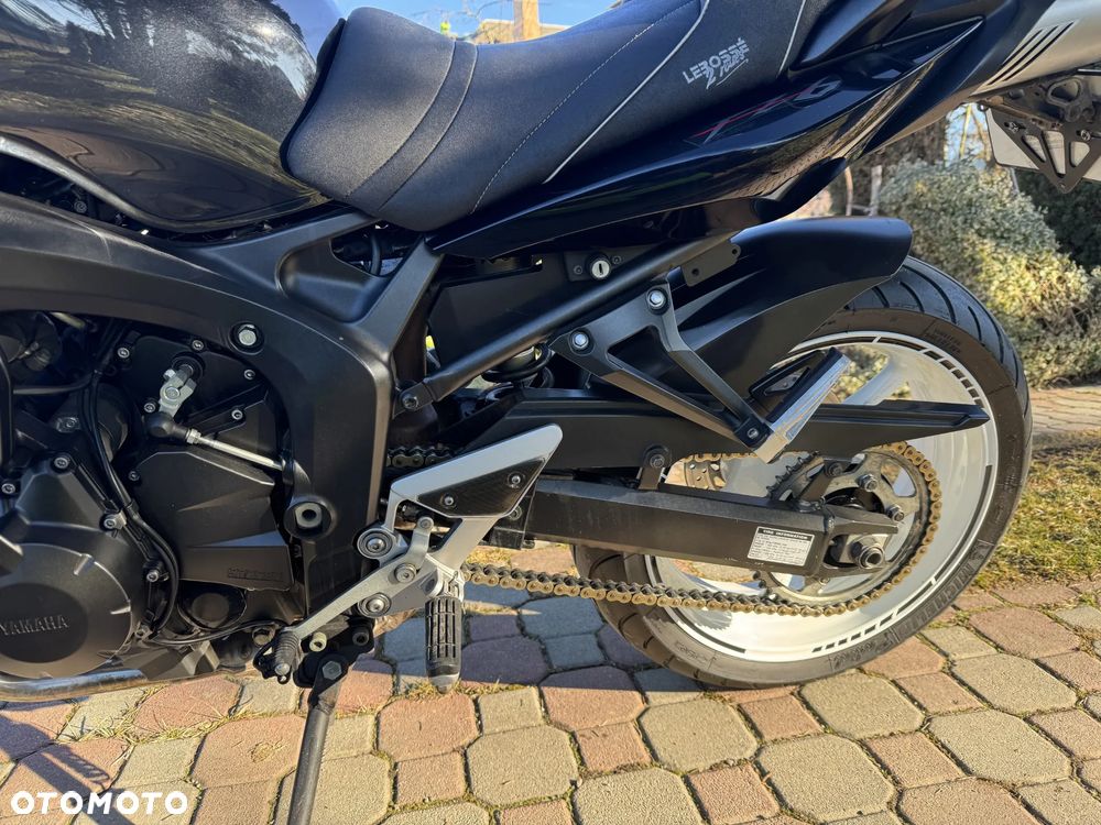 Yamaha FZ6 - 20