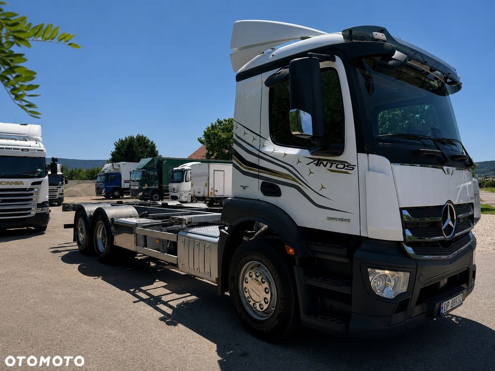 Mercedes-Benz ANTOS / 2535 / STAN IDEALNY ** NISKI PRZEBIEG 73.405 km **/ ACC / E 6 / MP 5 / BDF 7.15 , 7.45 M/ RAMA/ / DMC 27T / LED /OŚ SKRETNA / - 6