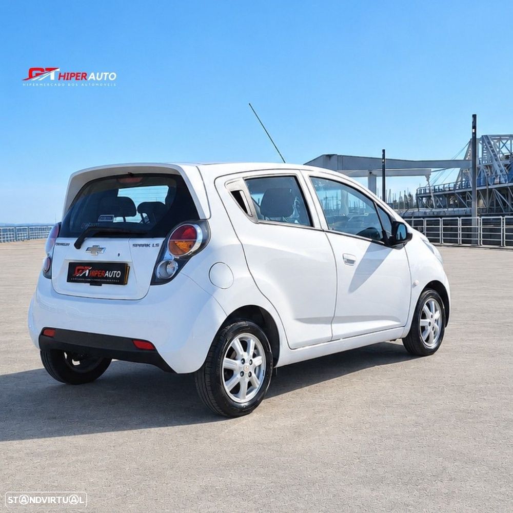 Chevrolet Spark 1.0 LS - 4