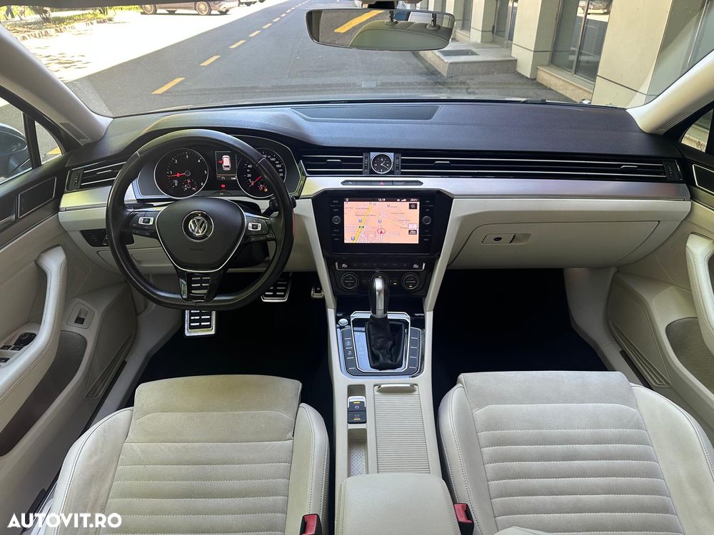 Volkswagen Passat 2.0 TDI DSG R Executive - 11