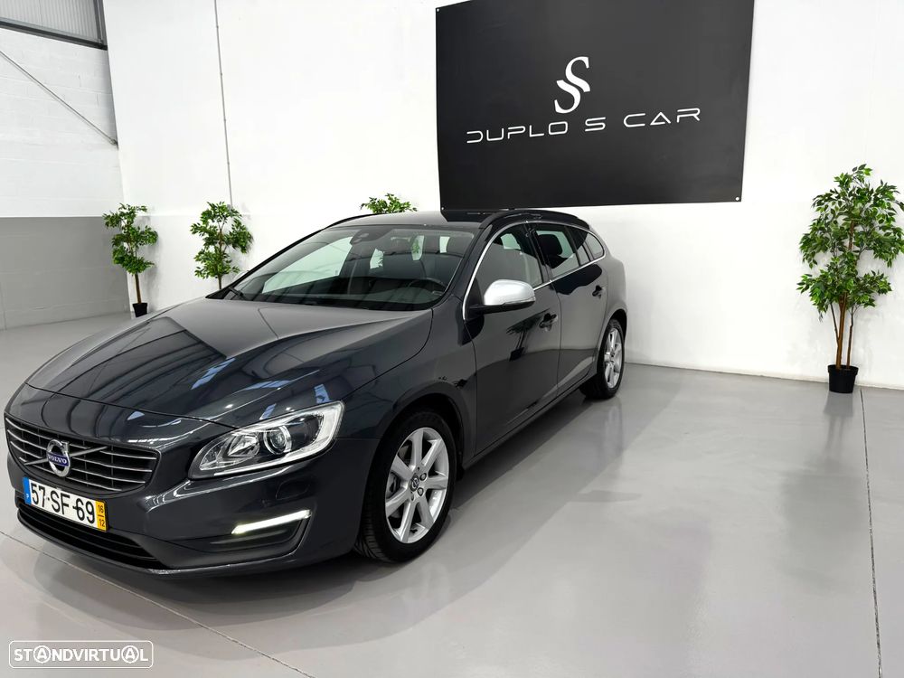 Volvo V60 2.0 D3 Momentum - 6