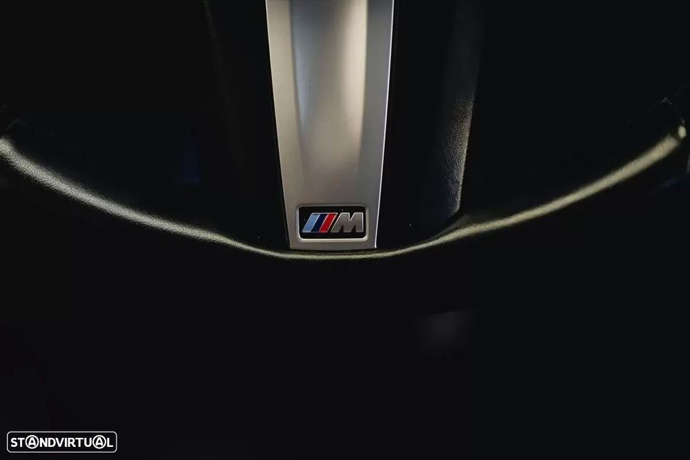 BMW 530 e Pack Desportivo M - 15