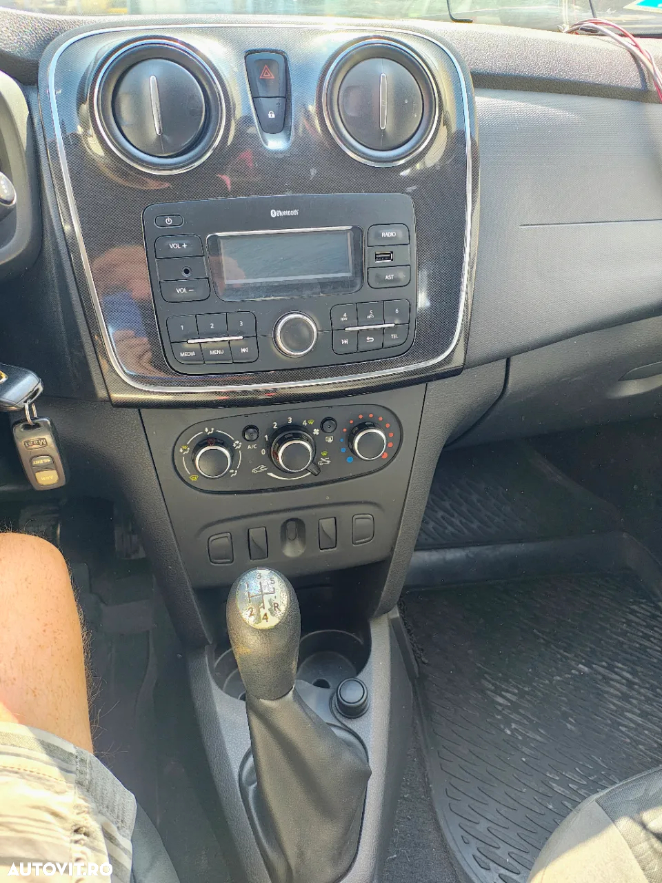 Dacia Logan 1.0 SCe Laureate - 4