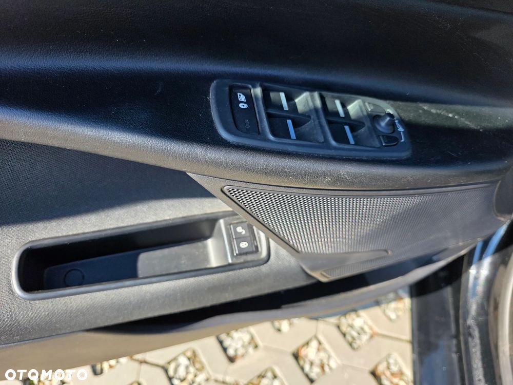 Jaguar XE E-Performance Pure - 27