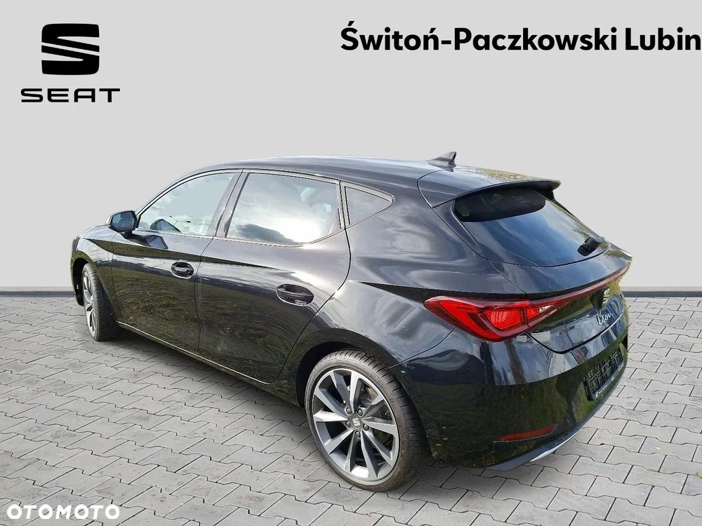 Seat Leon 1.5 eTSI FR DSG - 4