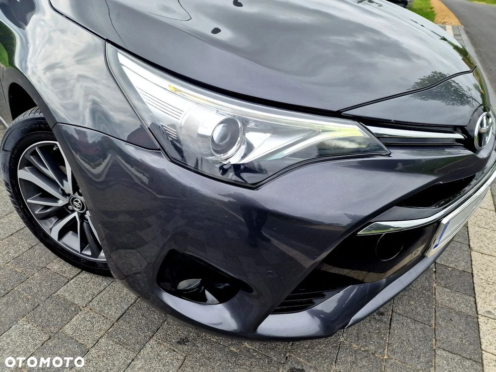 Toyota Avensis 2.0 D-4D Prestige - 27