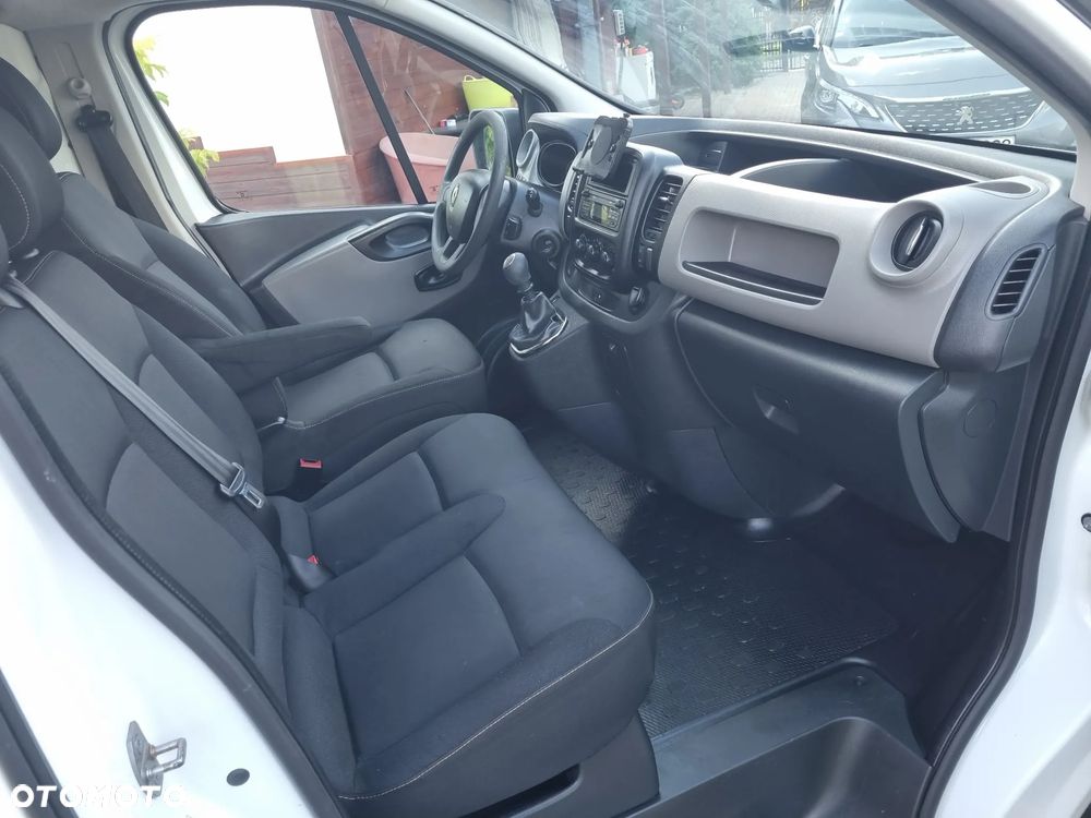 Renault TRAFIC - 13