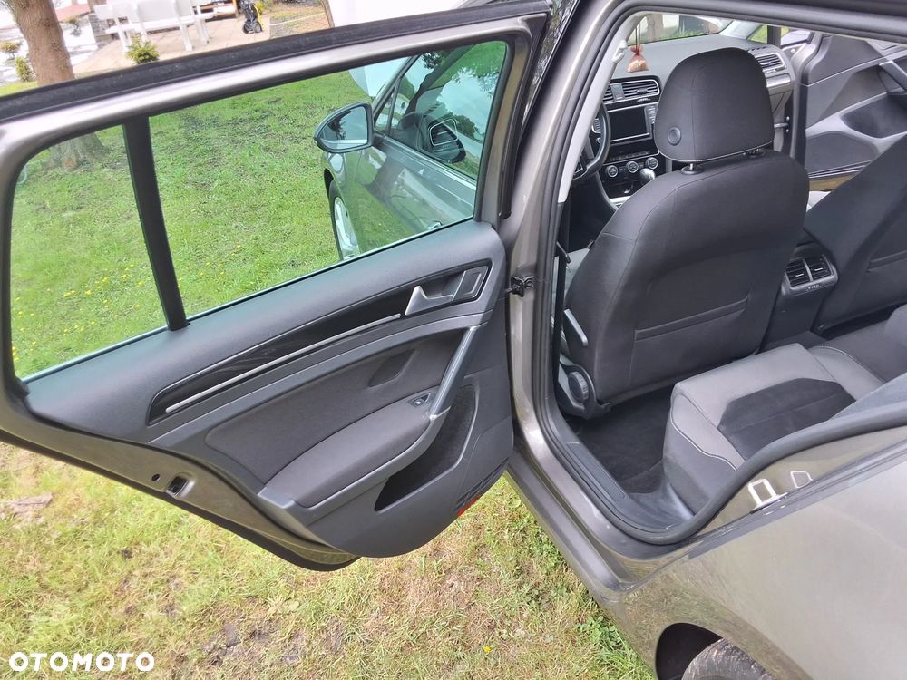 Volkswagen Golf 1.4 TSI (BlueMotion Technology) DSG Highline - 26