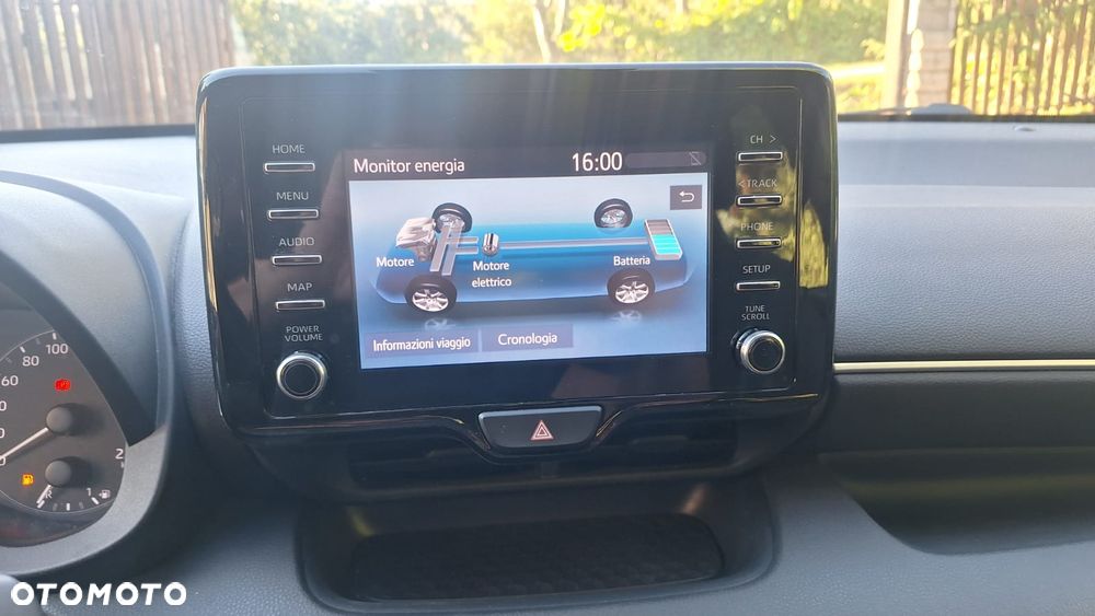 Toyota Yaris Hybrid 100 Active EU6 - 17