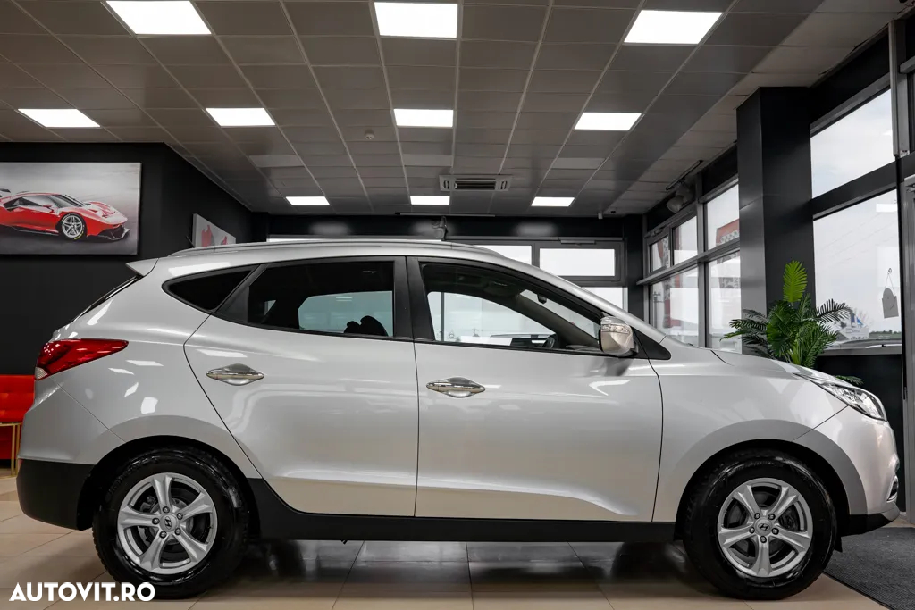 Hyundai ix35 2.0 CRDI High 4WD GLS Aut. Premium - 40
