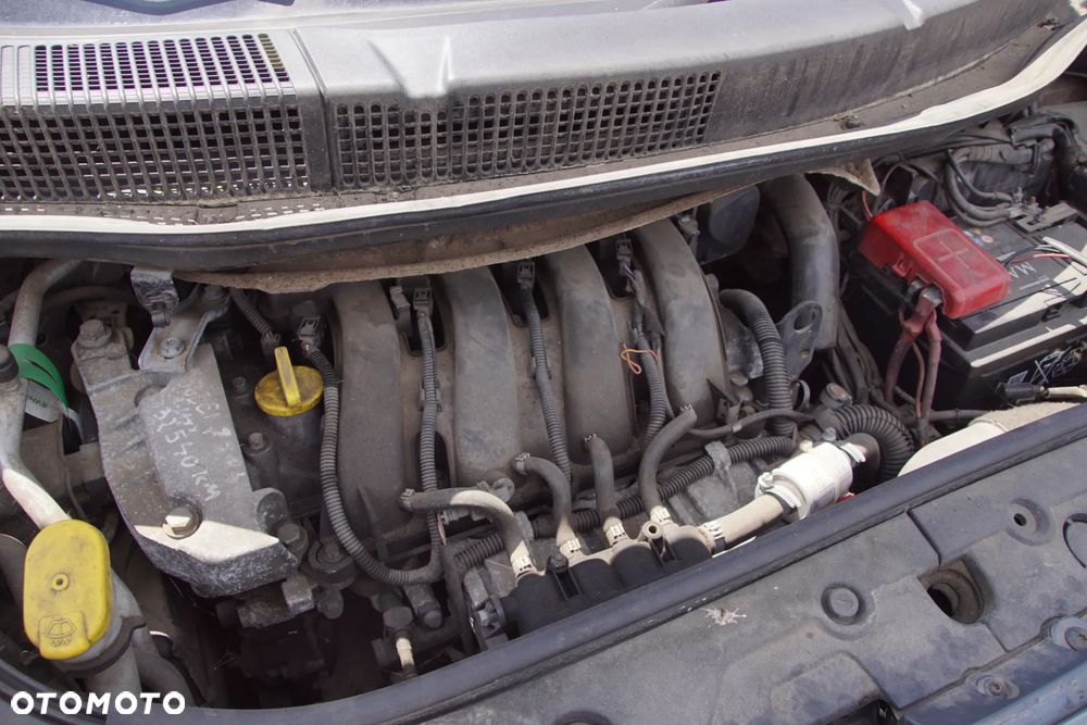 Auto na części - Renault Scenic II 2.0 16V 135 KM F4R770 ND0015 NV603 2005R Silnik Skrzynia Drzwi Maska Błotnik Klapa Zderzak Lampa Lusterko Klamka Szyba Deska Kokpit Sterownik Moduł Czujnik Licznik Wyświetlacz Panel Kierownica - 17