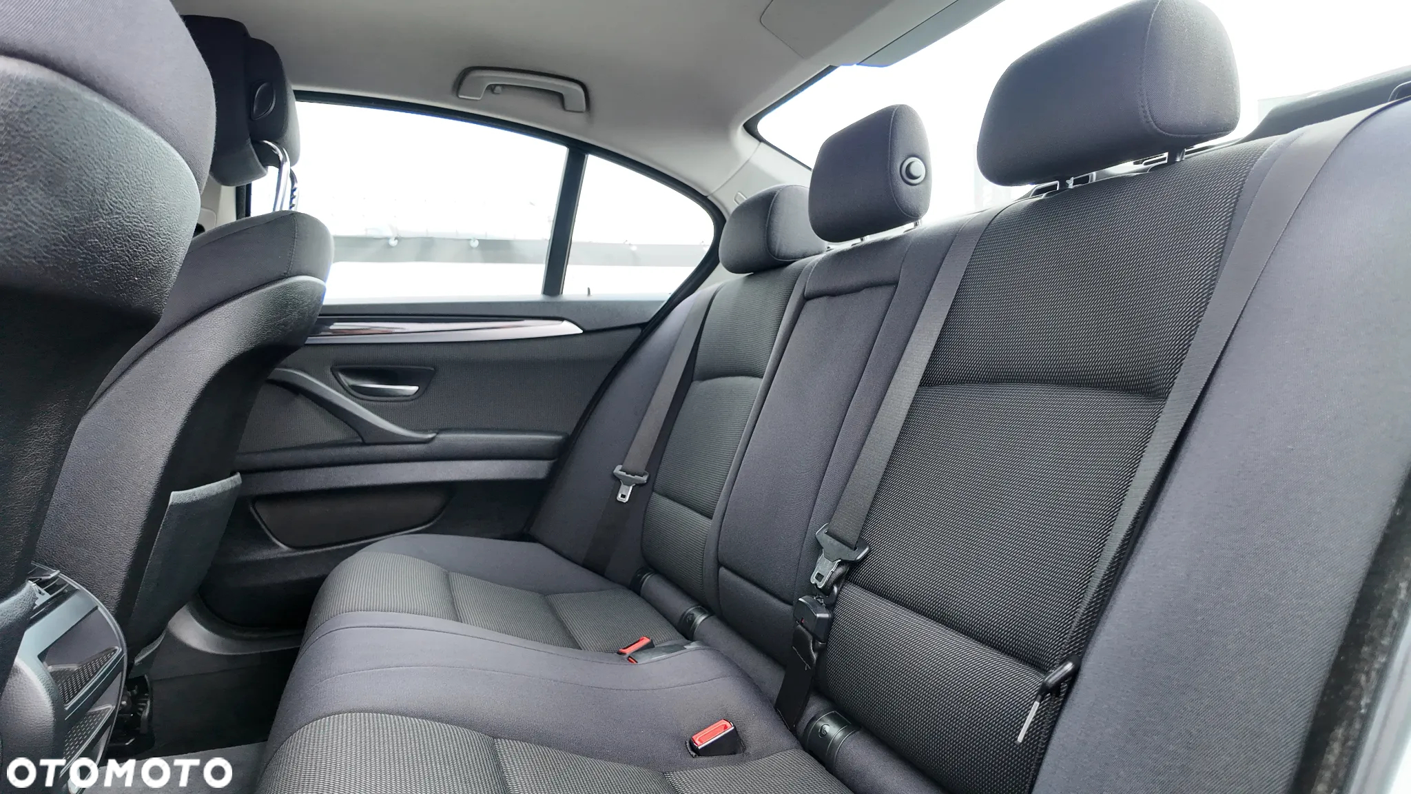 BMW Seria 5 520d Touring - 31