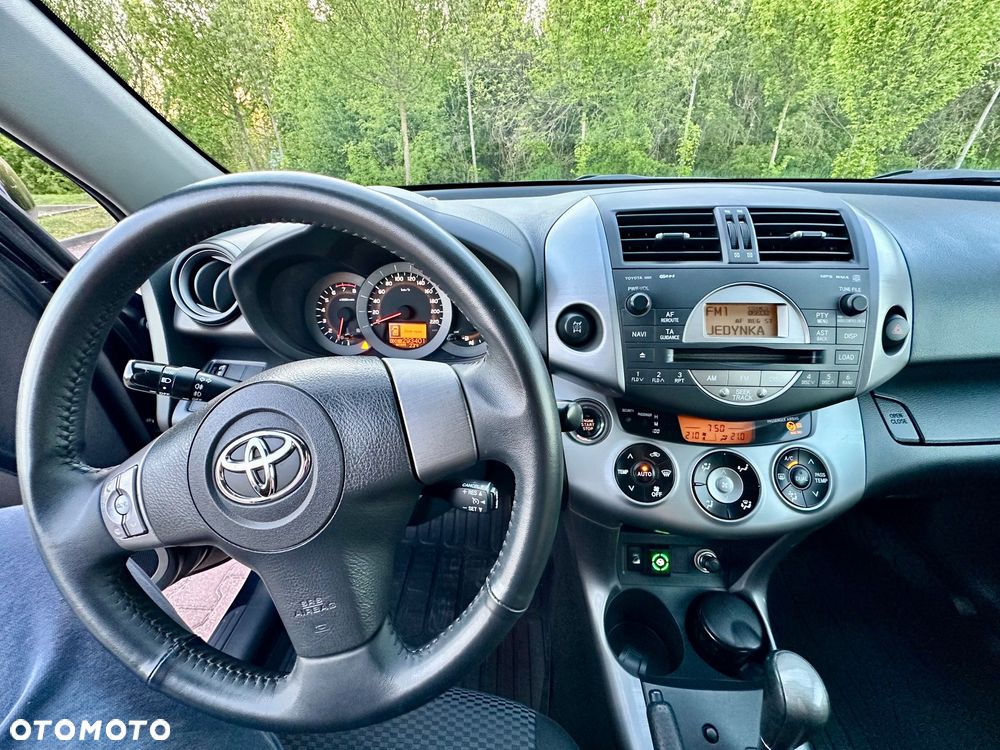 Toyota RAV4 2.0 VVT-i Premium - 18