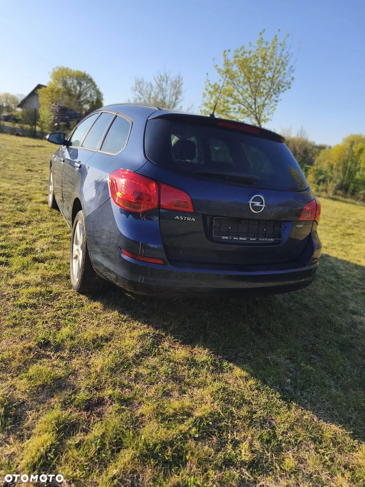 Opel Astra 1.7 CDTI DPF 150 Jahre - 7