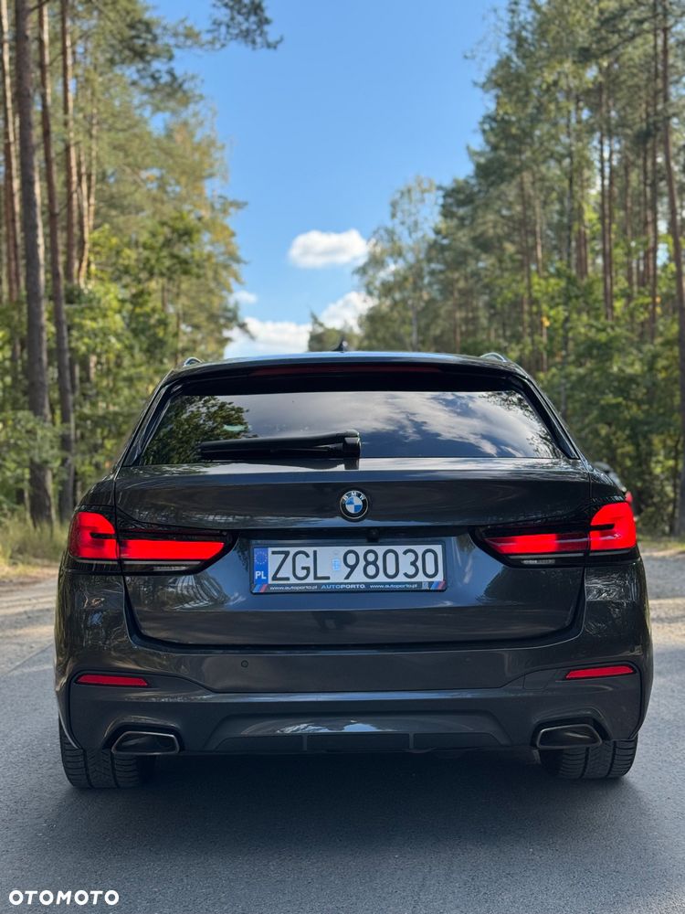 BMW Seria 5 530d xDrive Touring M Sport Edition - 14