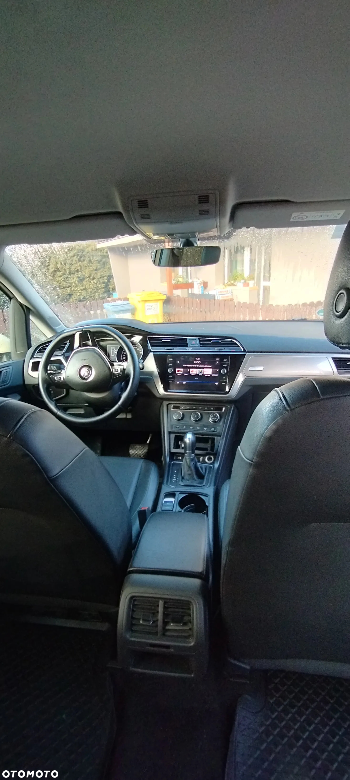 Volkswagen Touran 2.0 TDI SCR DSG Comfortline - 10