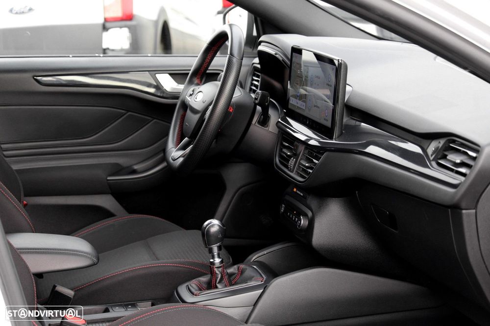 Ford Focus SW 1.5 TDCi EcoBlue ST-Line - 21