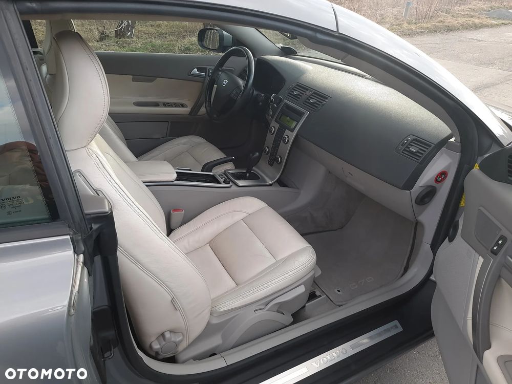 Volvo C70 2.4i Summum - 17
