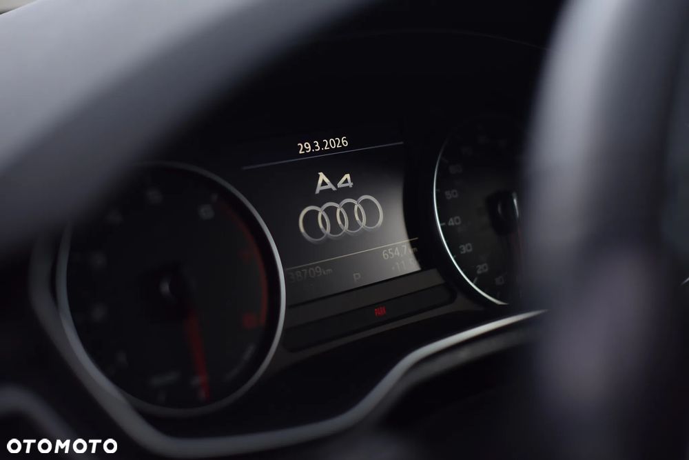 Audi A4 Limousine 2.0 TFSI ultra S tronic design - 17